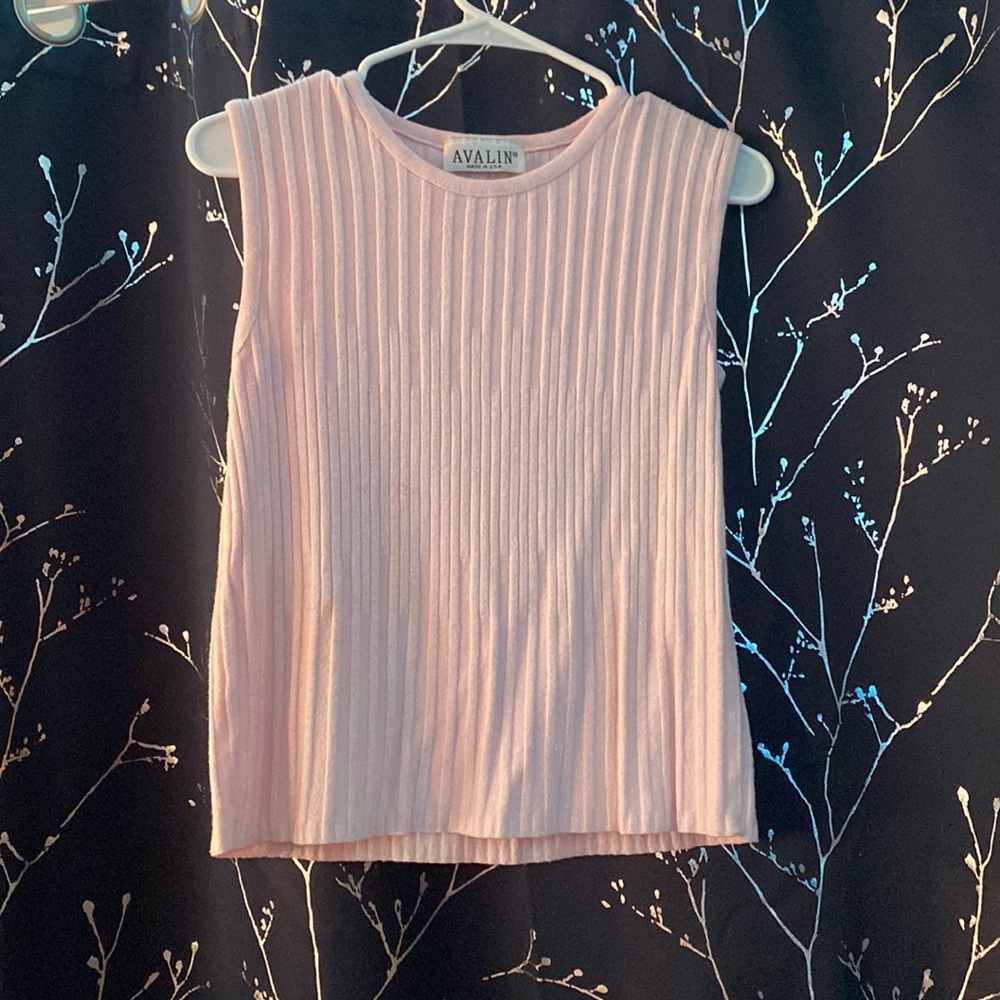 This is a cute sweater tank type vibe